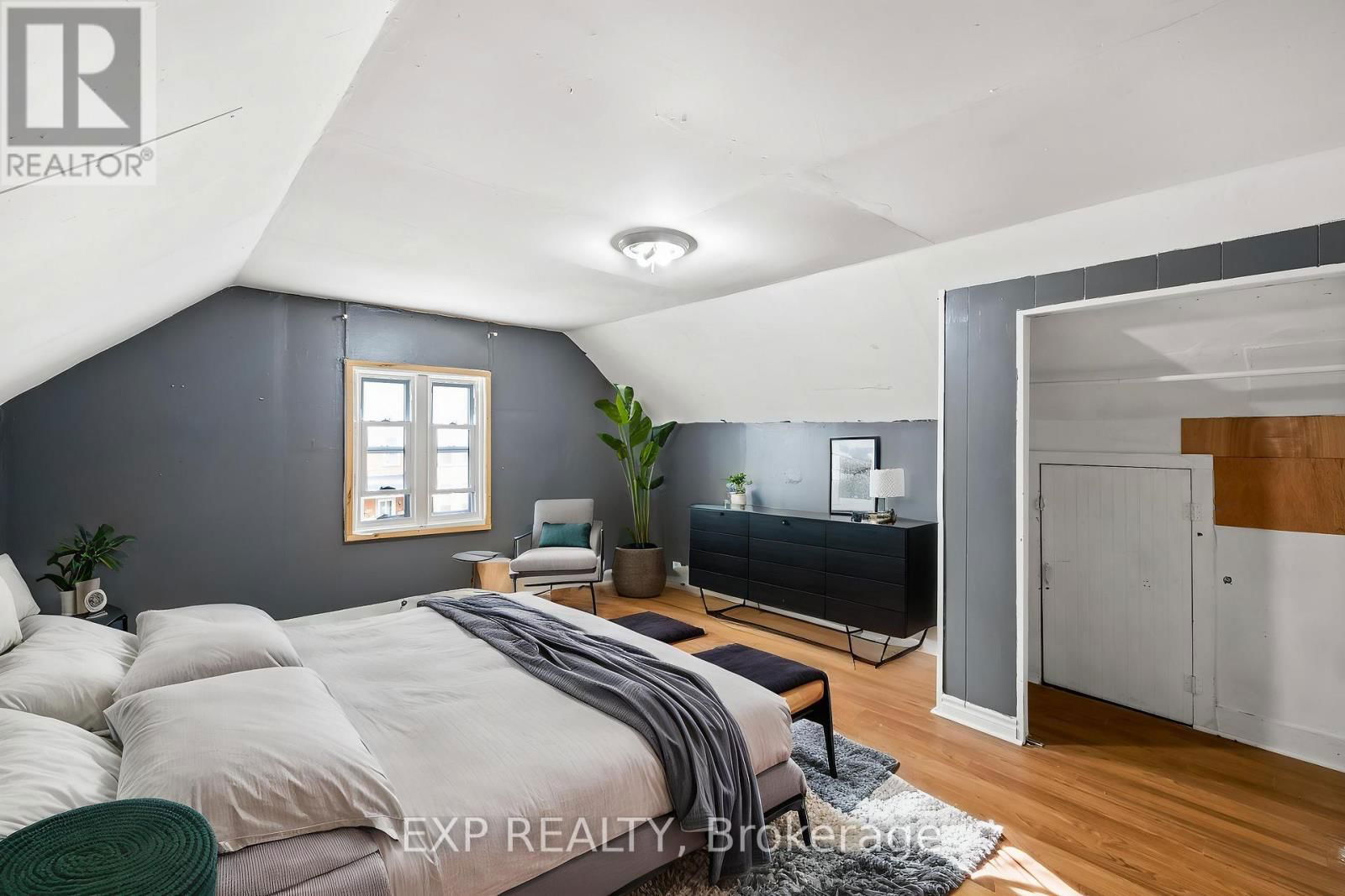 337 LONDON STREET Image 3