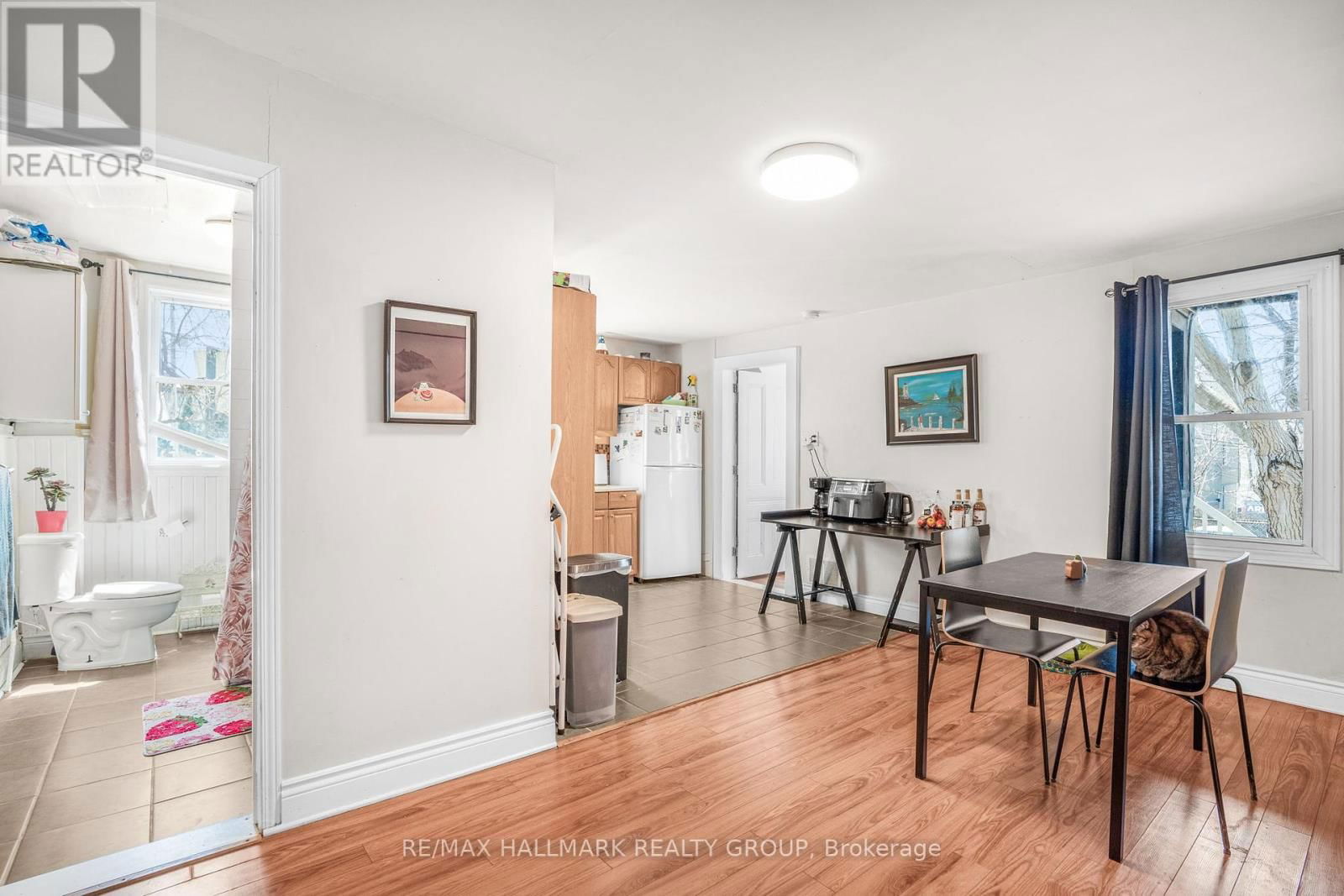 48 LOUISA STREET Image 27