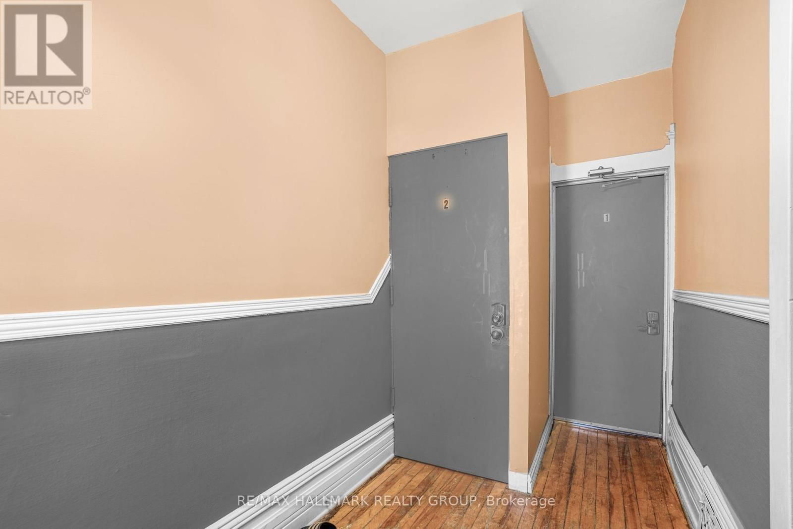 48 LOUISA STREET Image 4