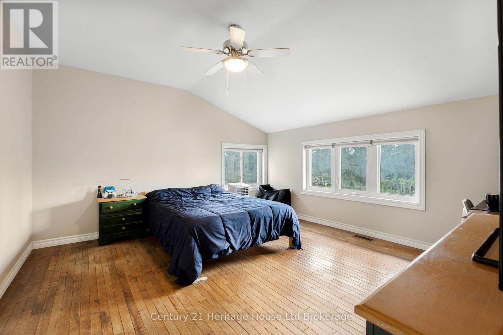 47 59 HIGHWAY Image 28