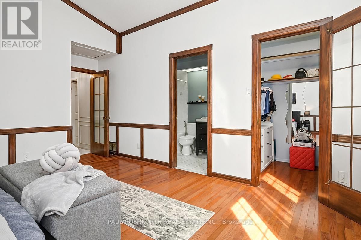 240 EQUESTRIAN DRIVE Image 21