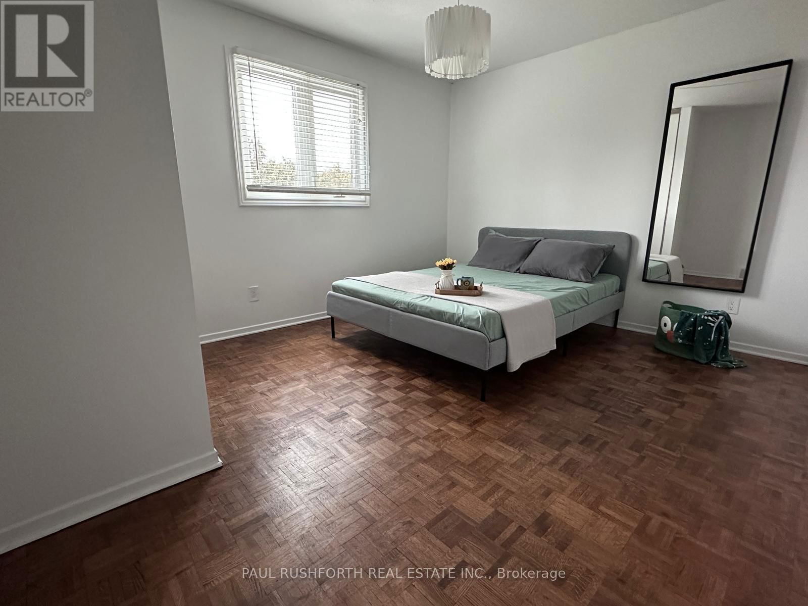 240 EQUESTRIAN DRIVE Image 25