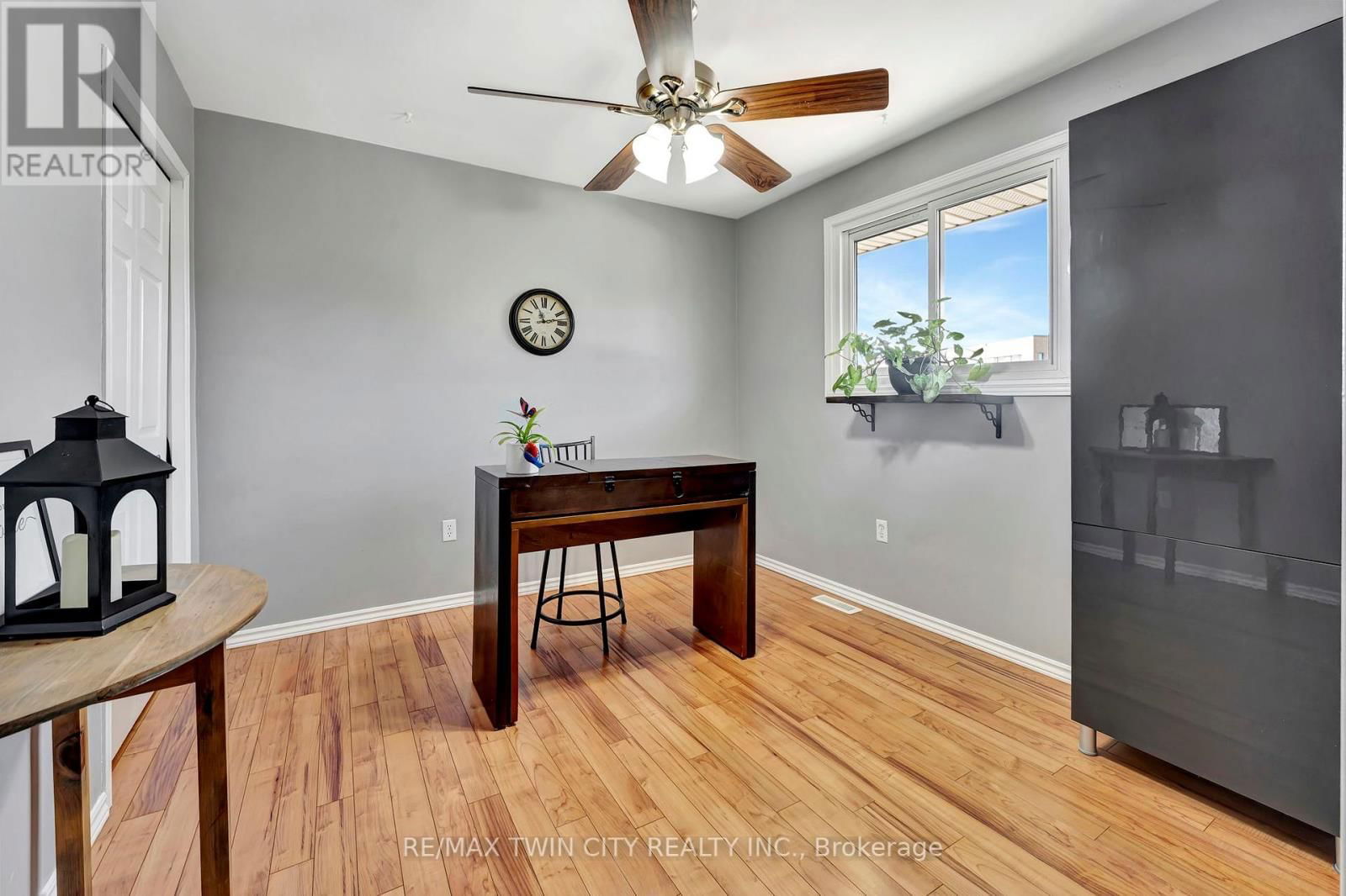 35 BAKERSFIELD DRIVE Image 19