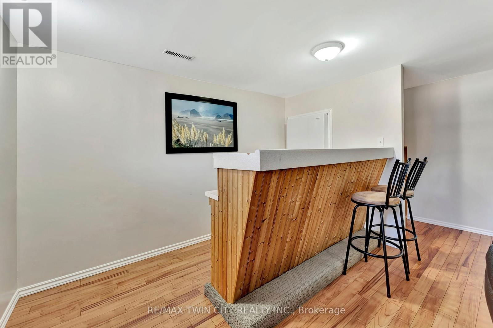 35 BAKERSFIELD DRIVE Image 25