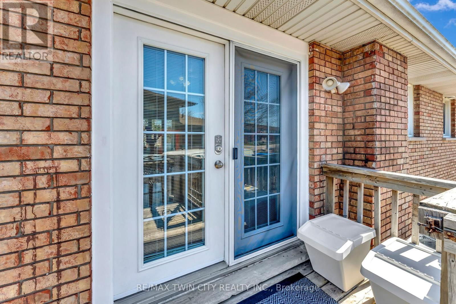 35 BAKERSFIELD DRIVE Image 30