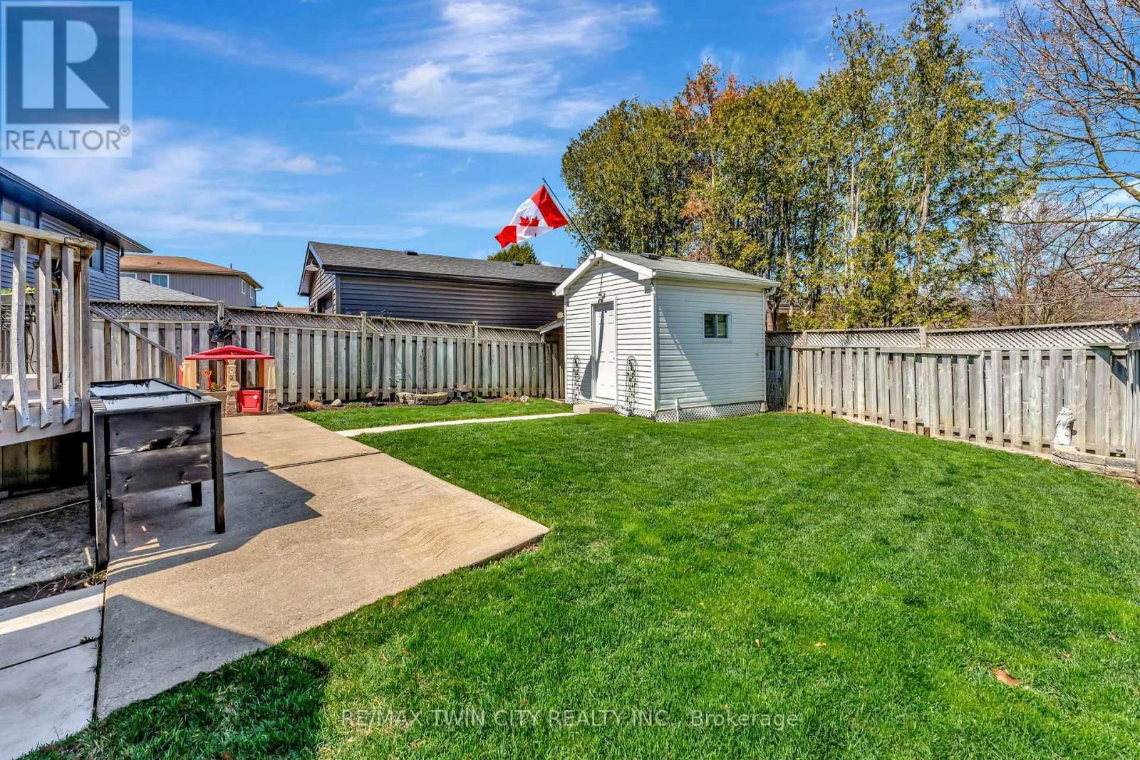 35 BAKERSFIELD DRIVE Image 34