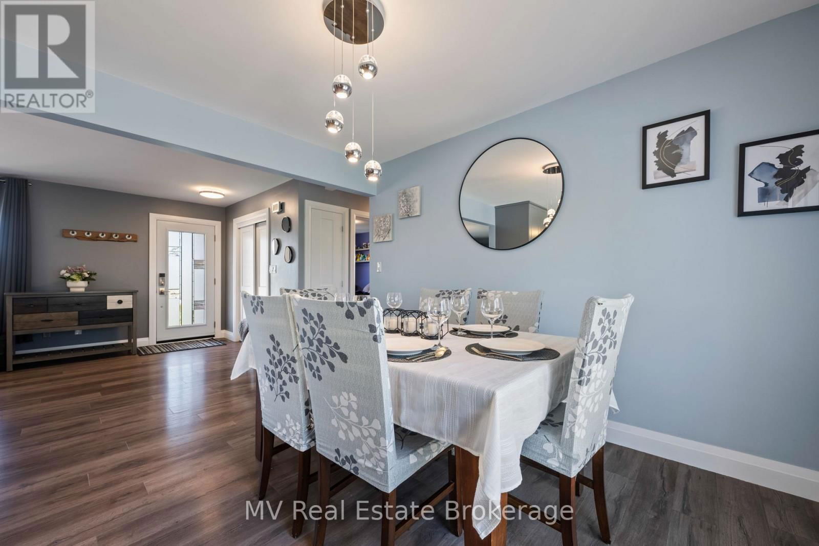 8378 WELLINGTON ROAD 22 Image 10