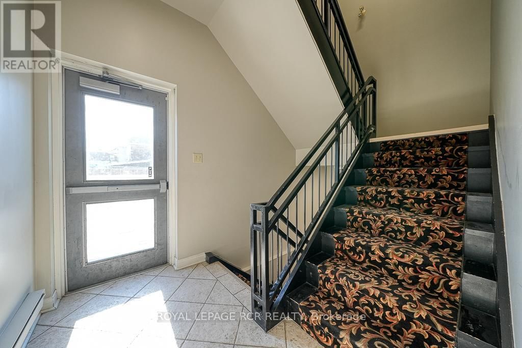 590 ADELAIDE STREET Image 1