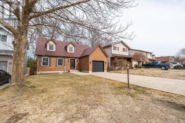 880 27TH STREET EAST Image 3