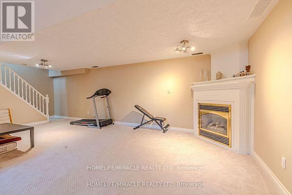 880 27TH STREET EAST Image 30