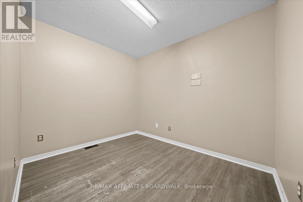 3360 WILHAVEN DRIVE Image 16