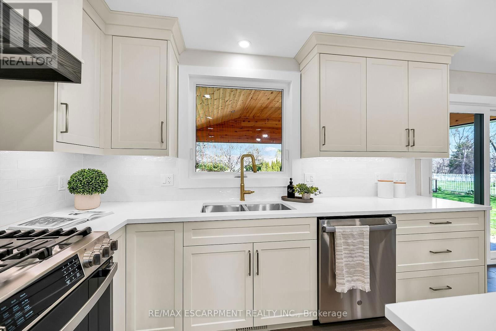 4 RYERSE CRESCENT Image 12