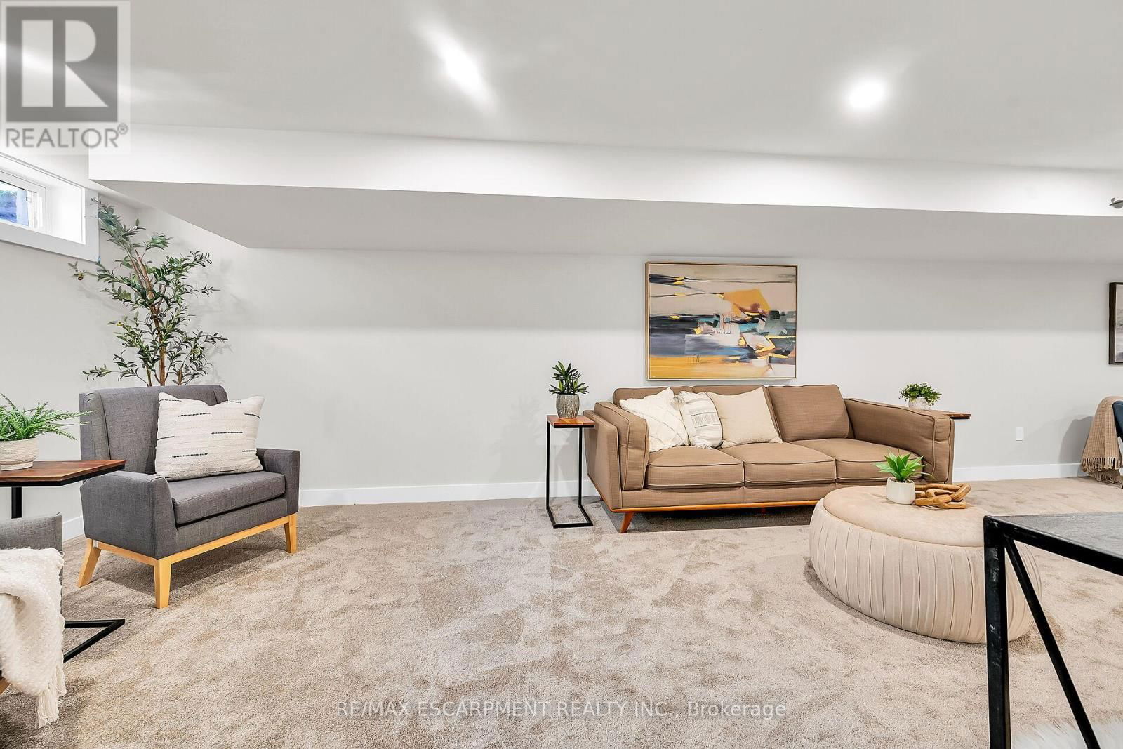 4 RYERSE CRESCENT Image 30