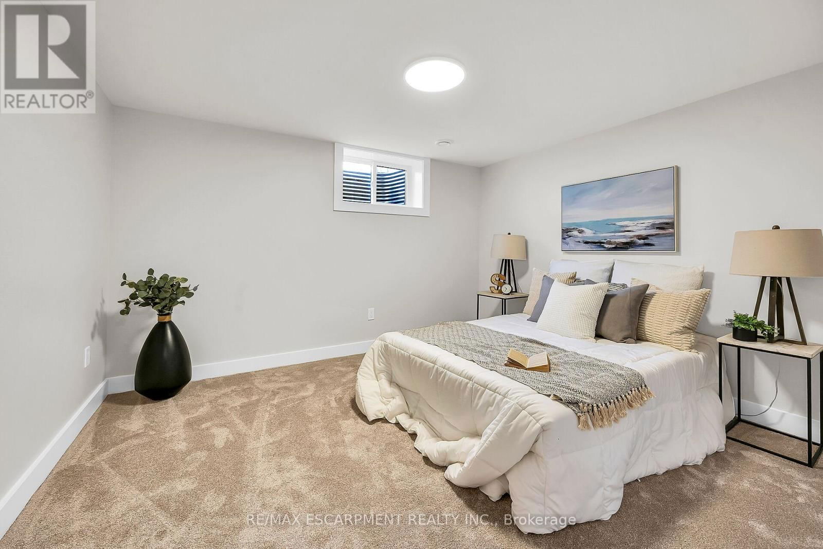 4 RYERSE CRESCENT Image 34