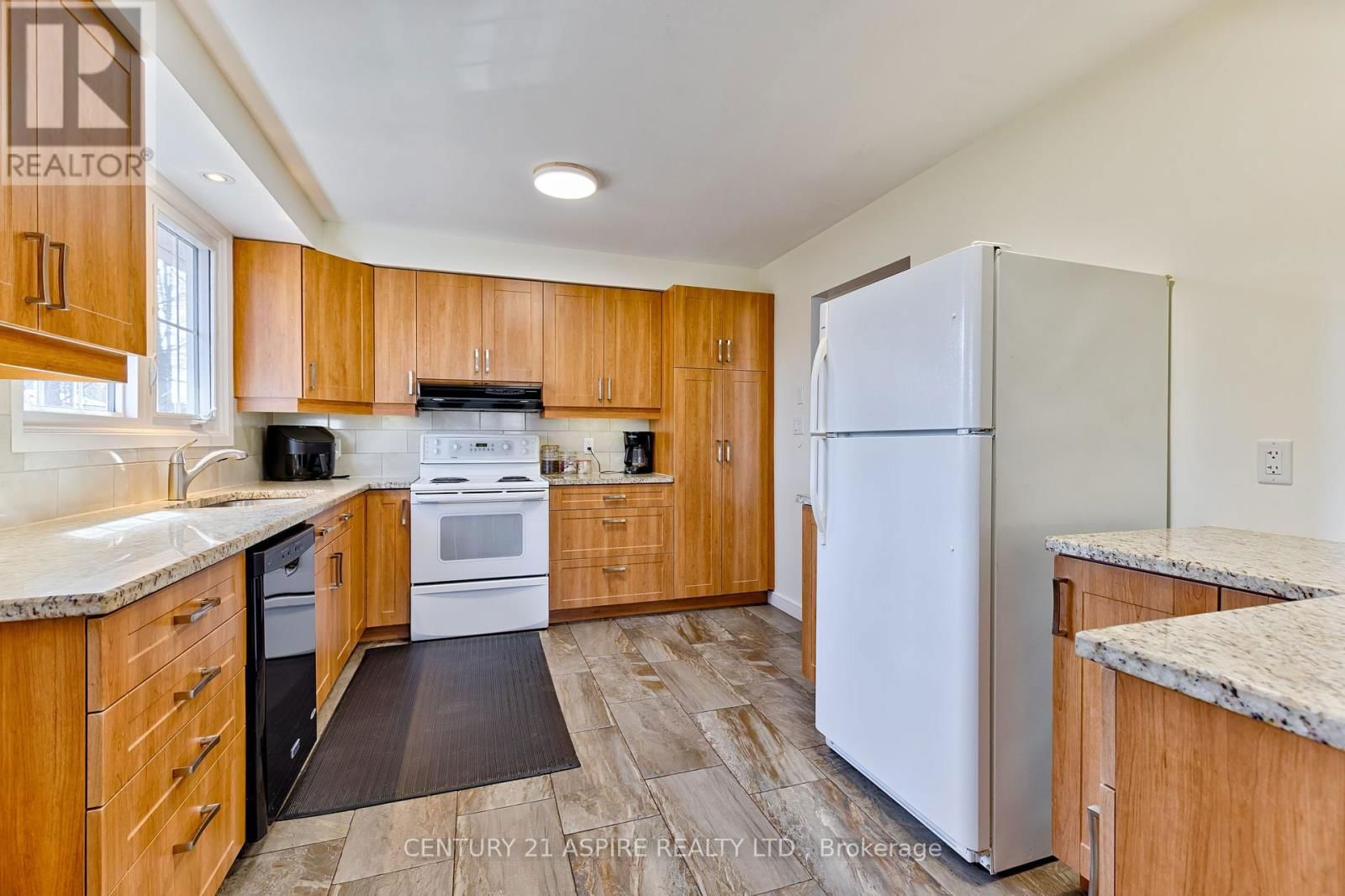 15 ROY STREET Image 16