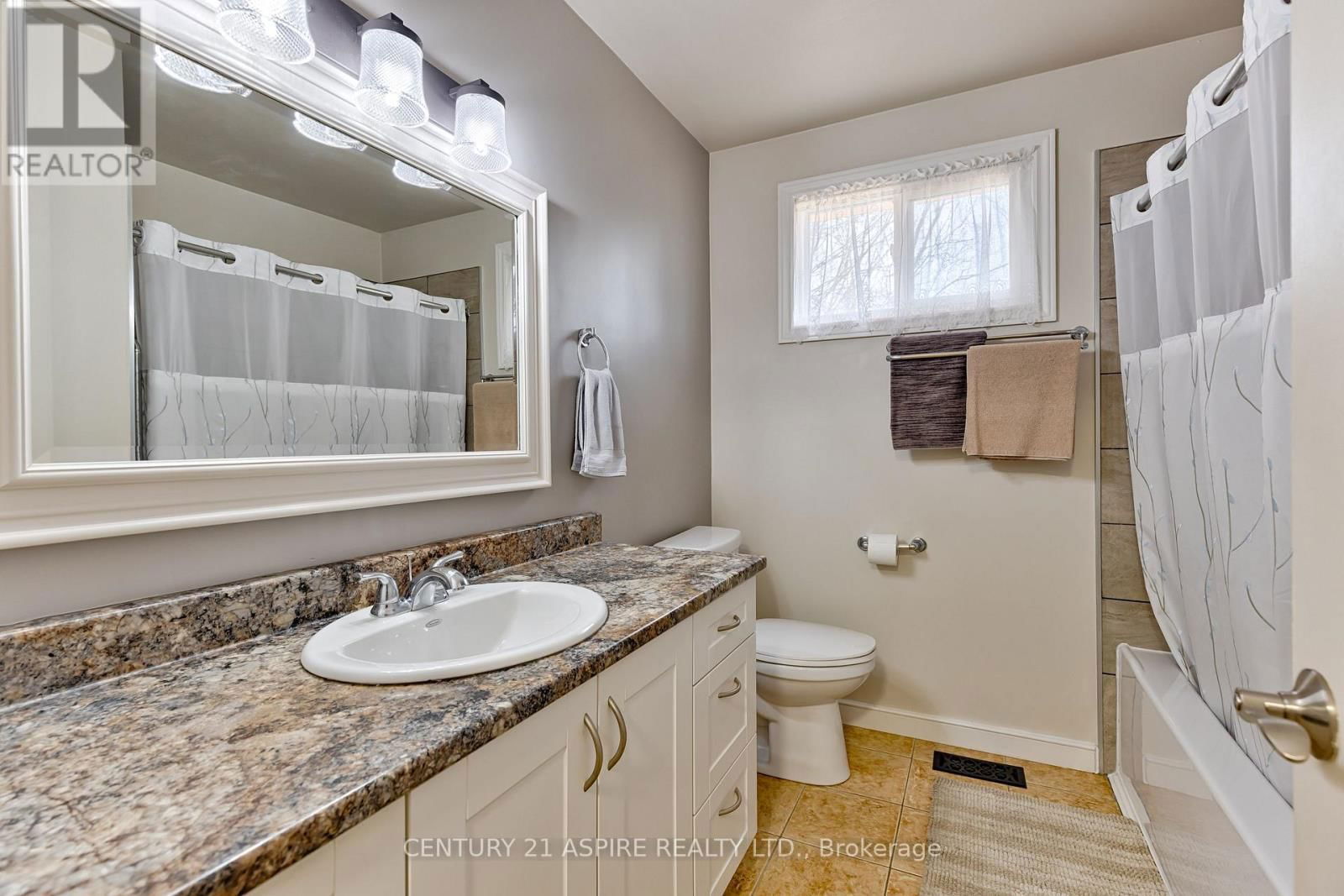 15 ROY STREET Image 22