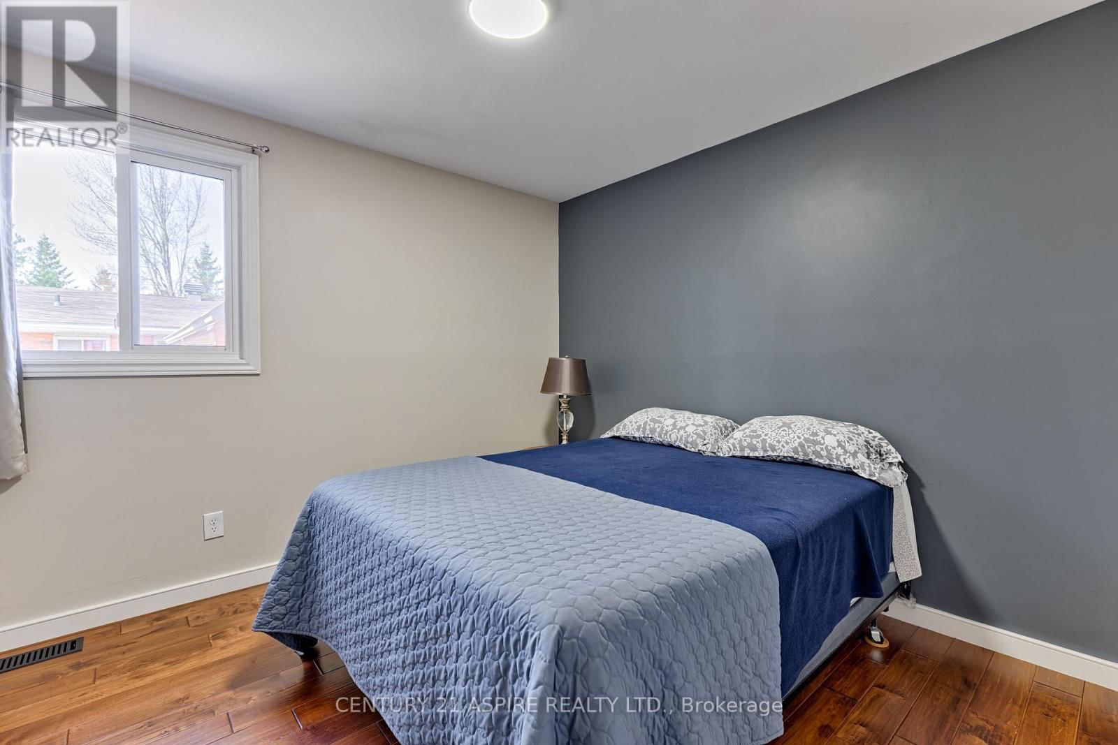 15 ROY STREET Image 23