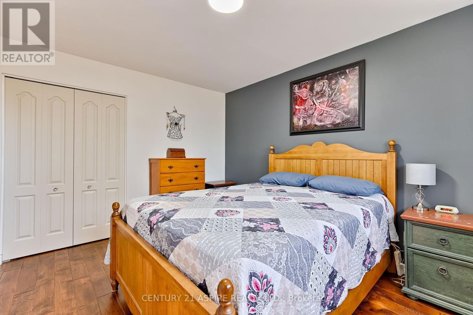 15 ROY STREET Image 28