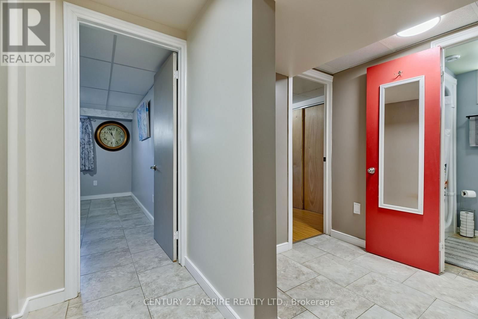 15 ROY STREET Image 32