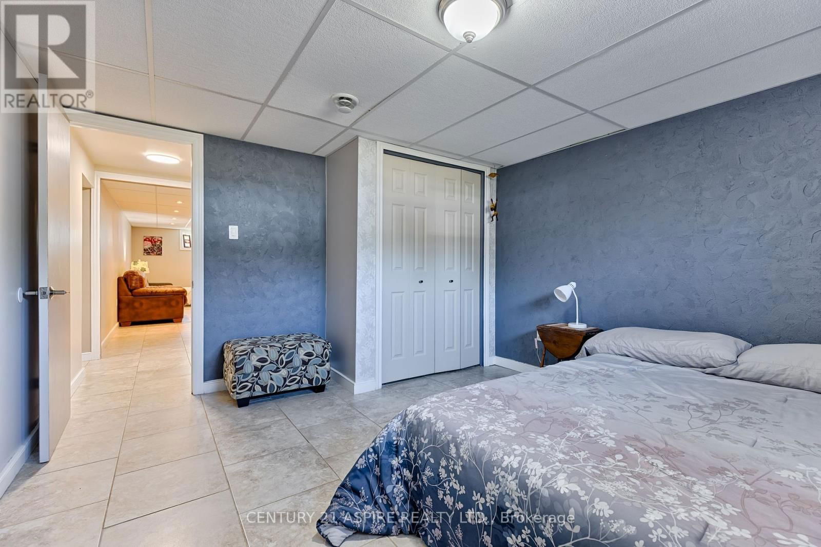 15 ROY STREET Image 34