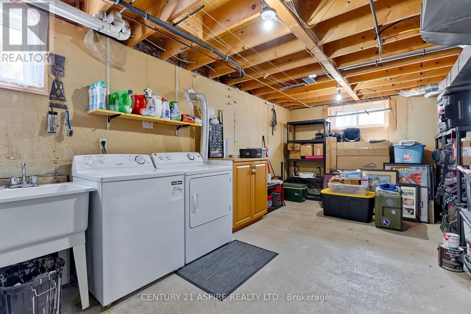 15 ROY STREET Image 38