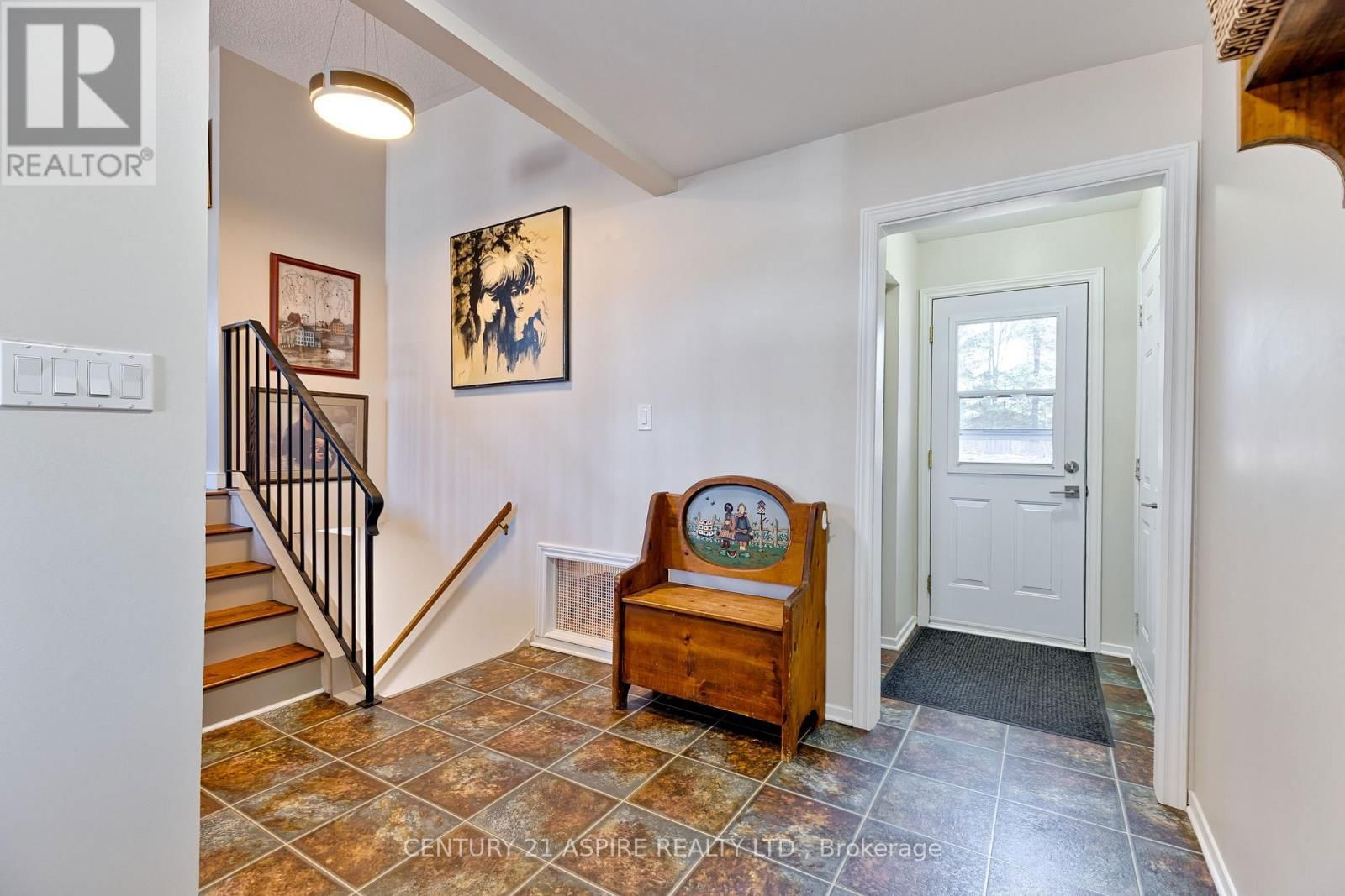15 ROY STREET Image 40