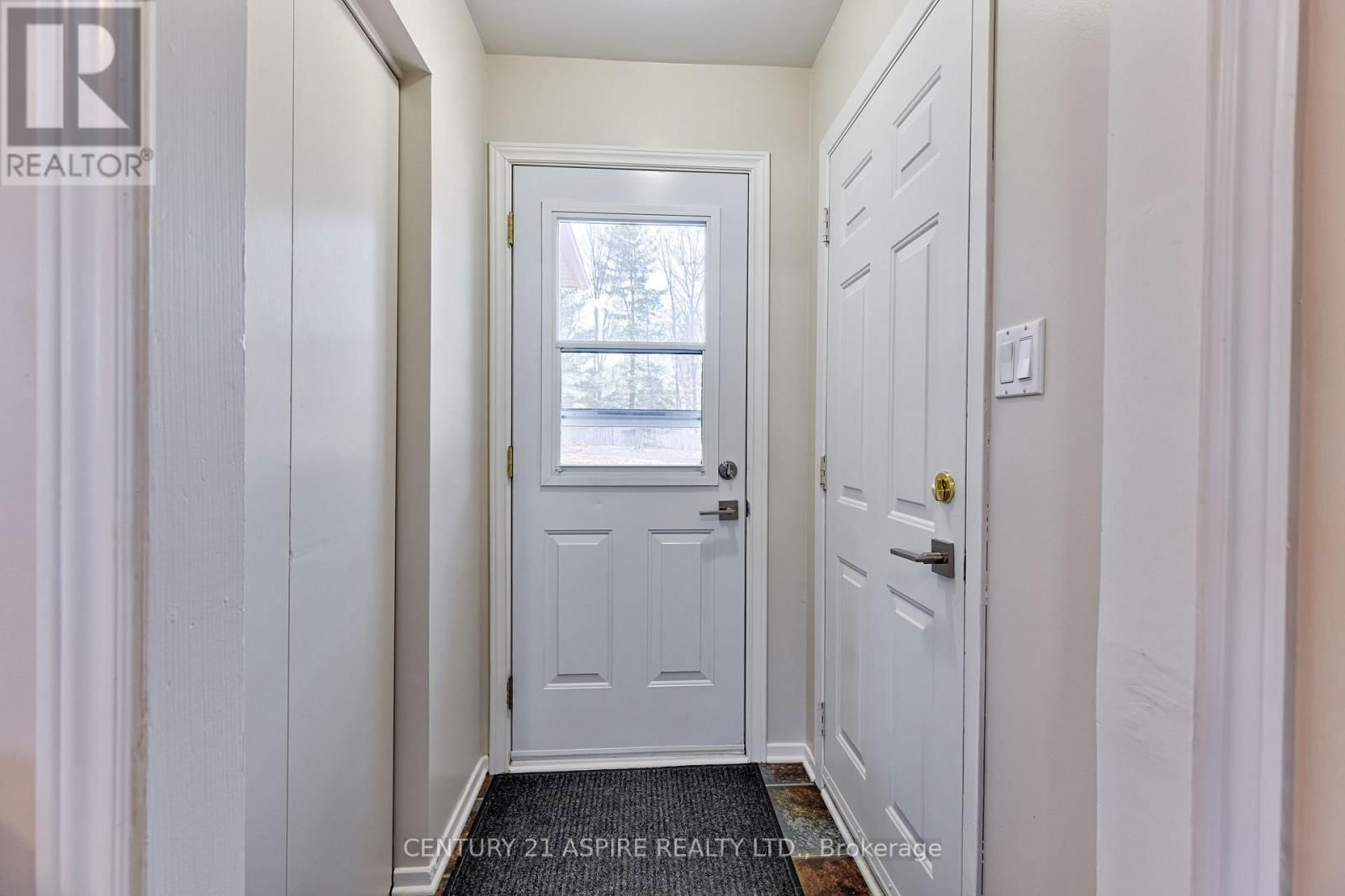 15 ROY STREET Image 41