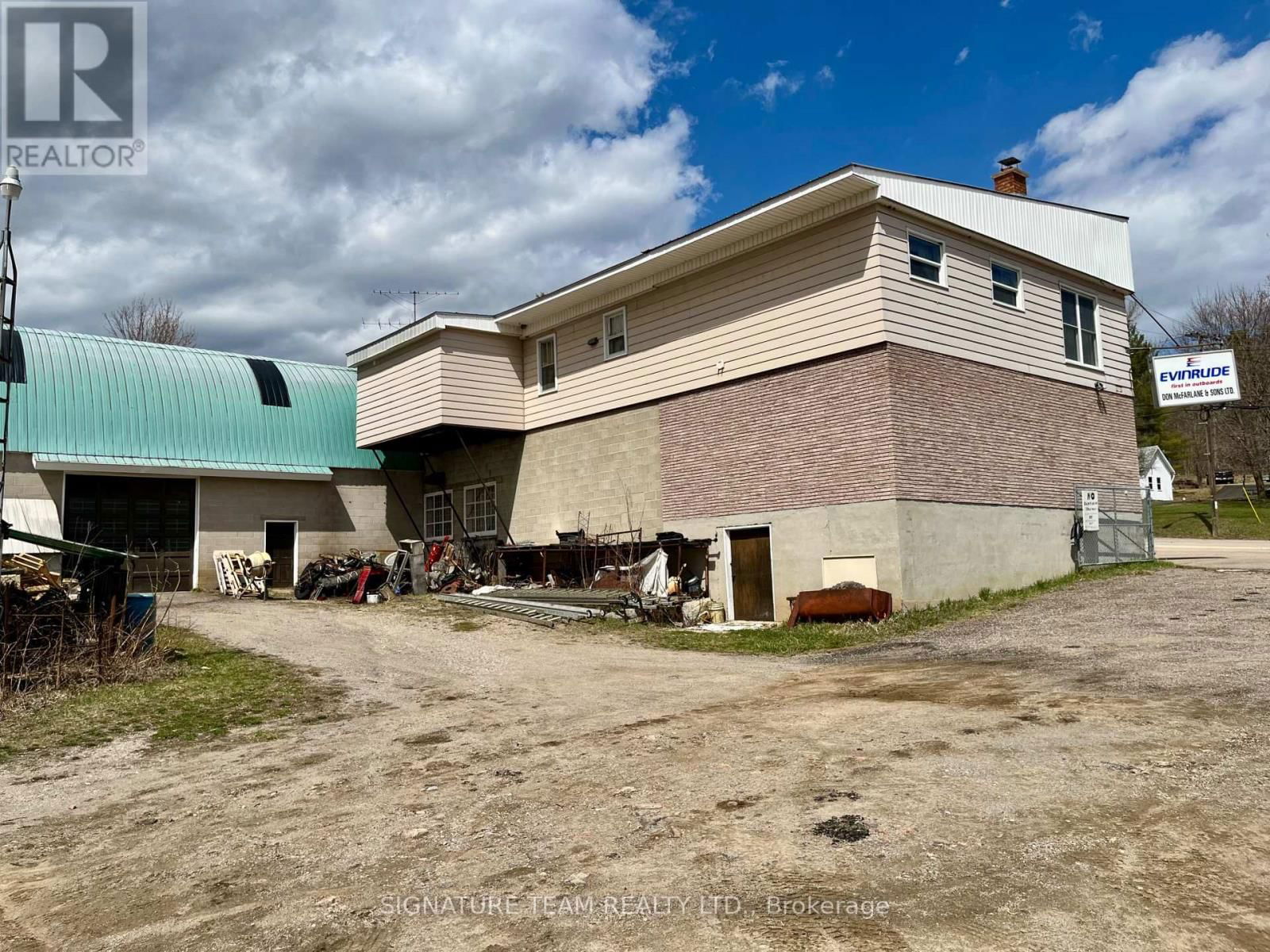 292 BONNECHERE STREET WEST Image 2