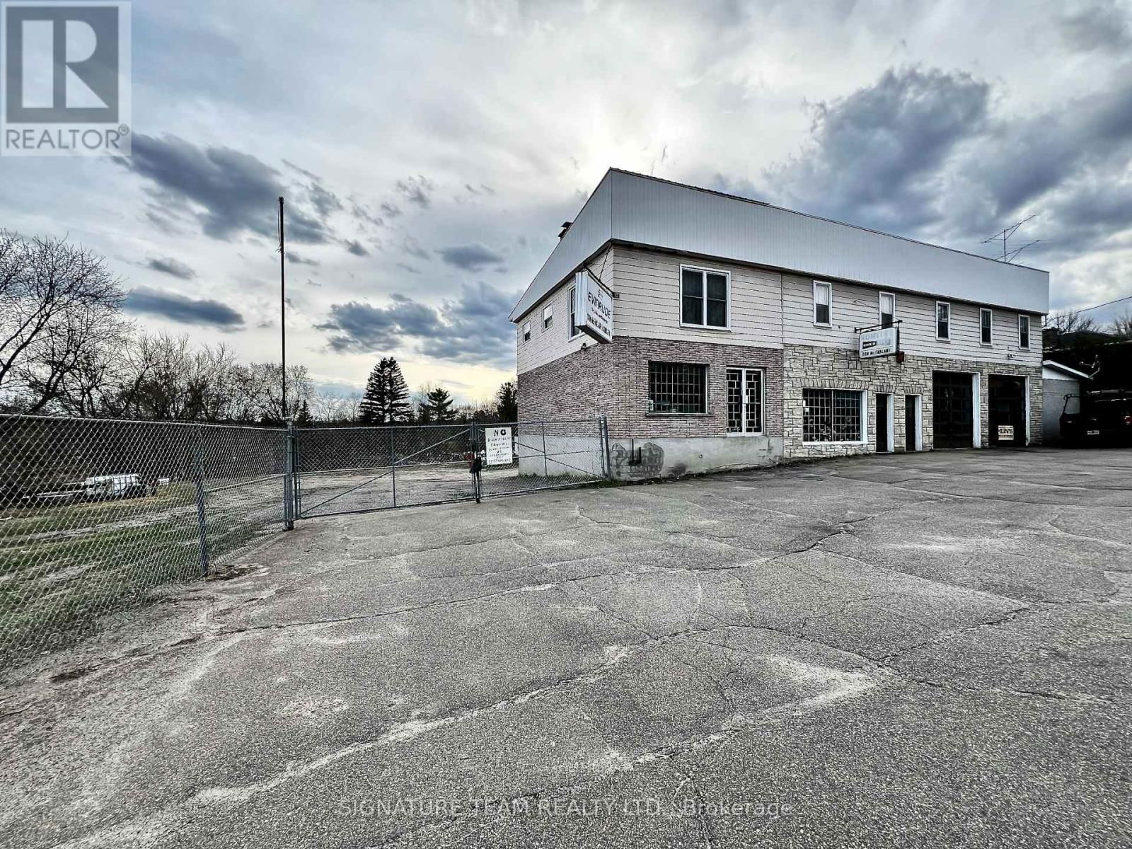 292 BONNECHERE STREET WEST Image 21