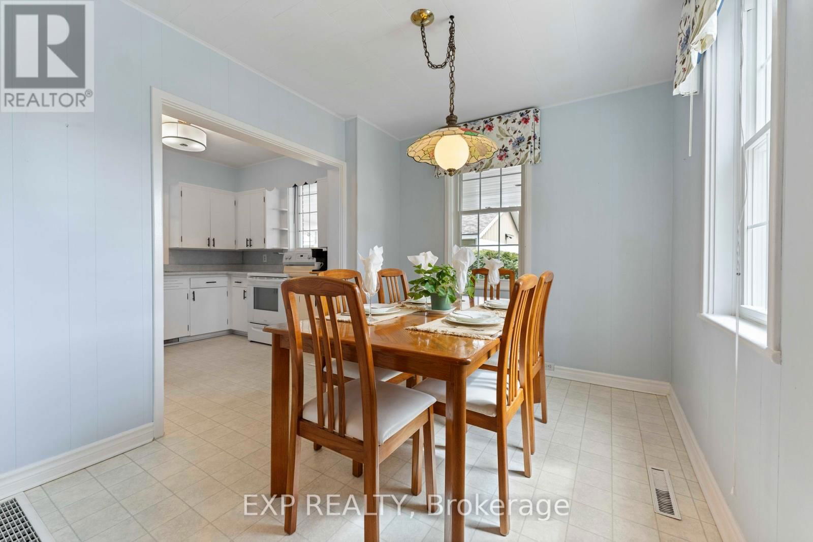 703 SEVENTH STREET Image 14