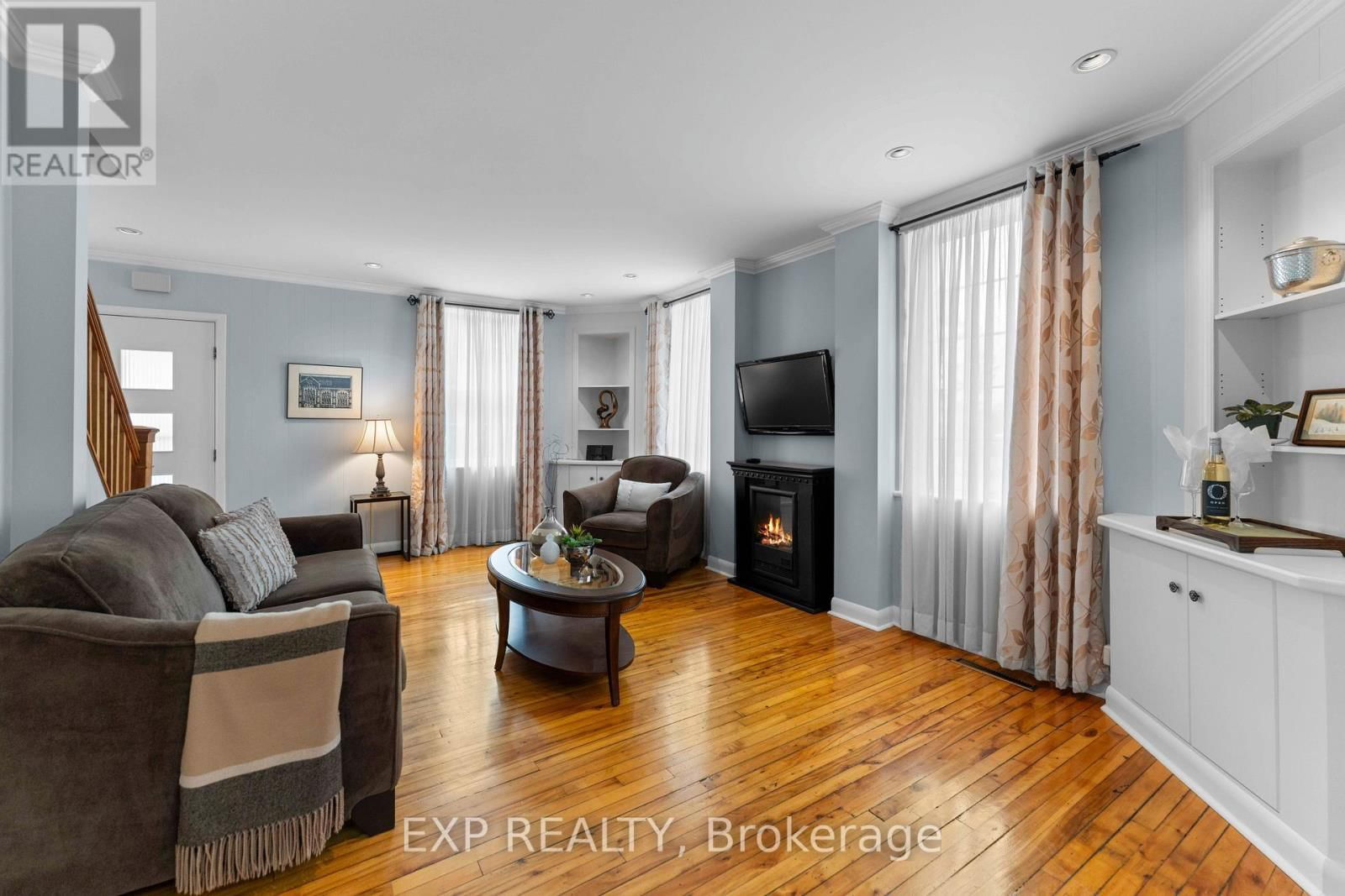 703 SEVENTH STREET Image 8