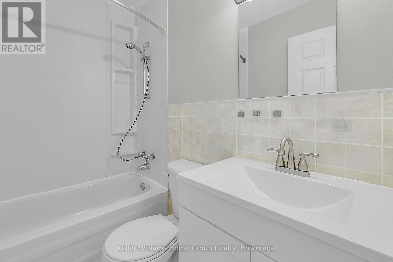 286 BROMPTON AVENUE Image 10