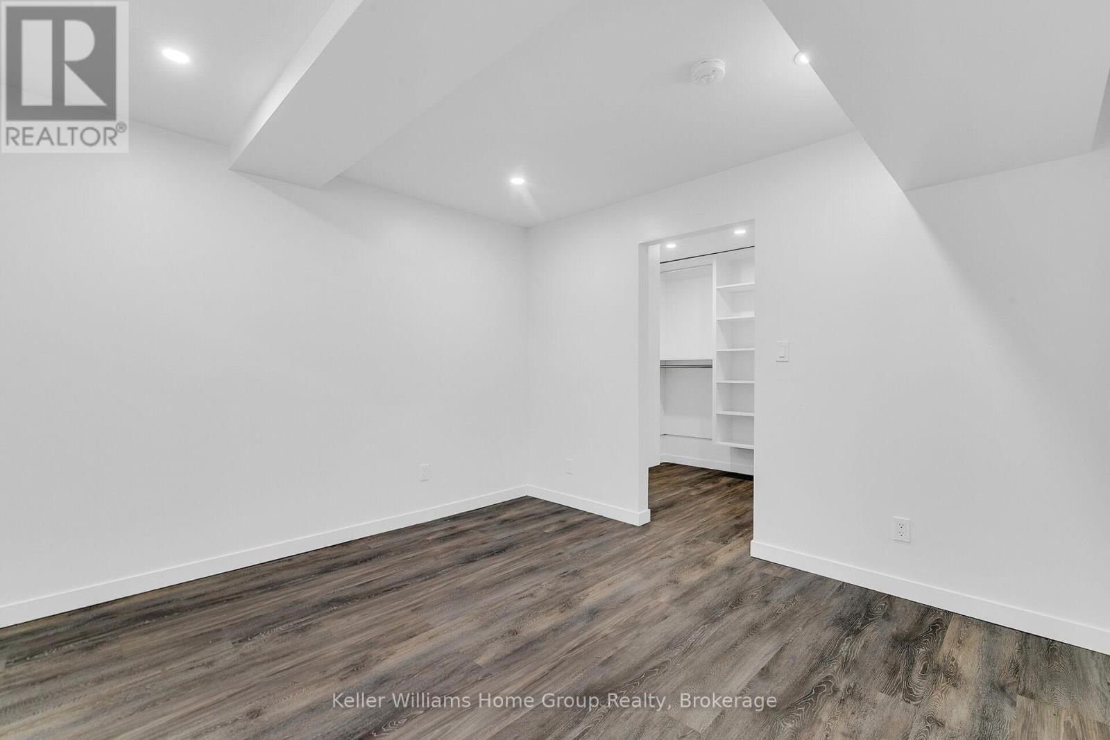 286 BROMPTON AVENUE Image 15