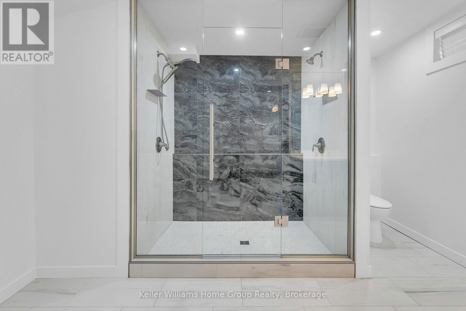 286 BROMPTON AVENUE Image 18