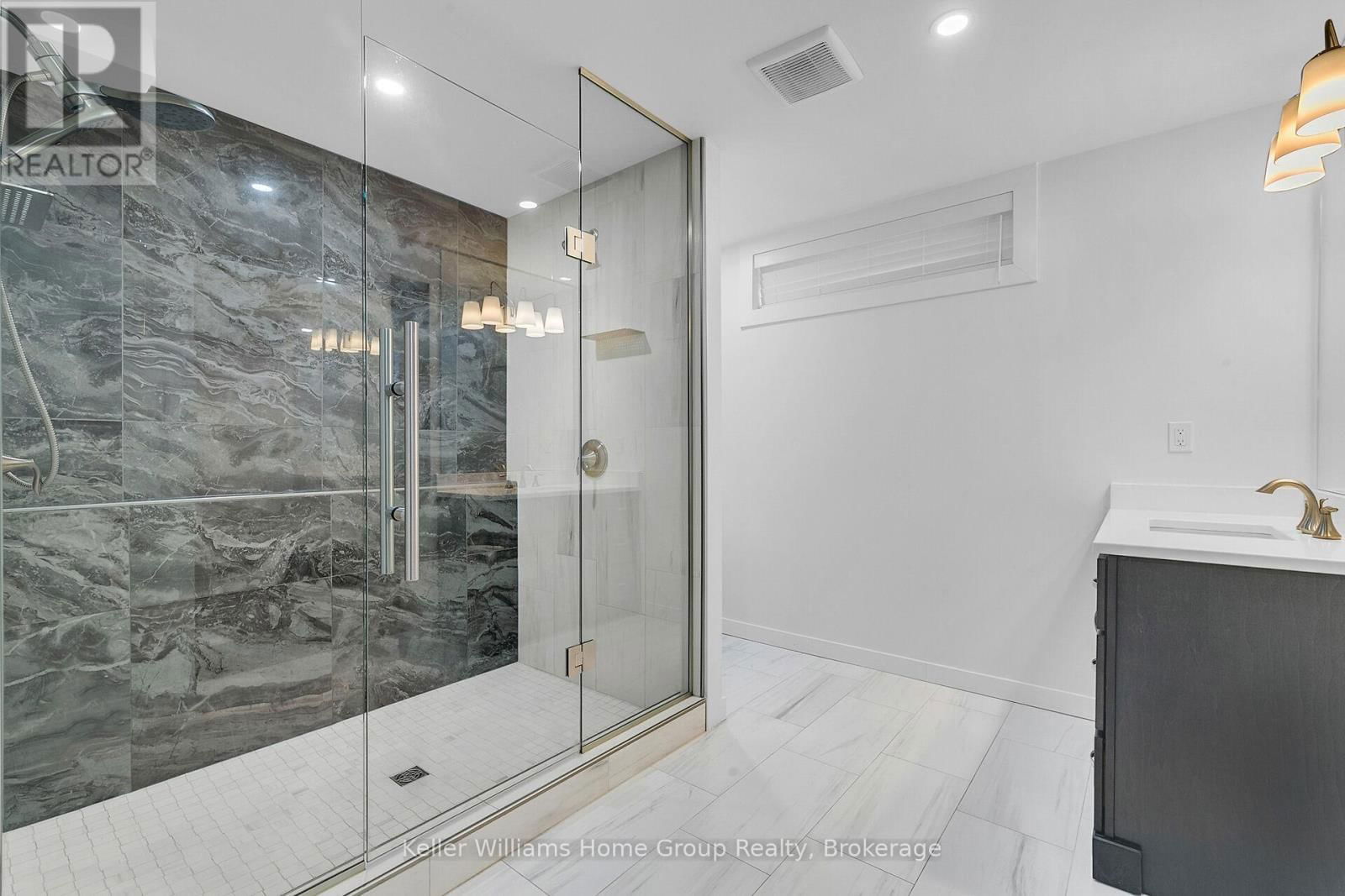 286 BROMPTON AVENUE Image 21