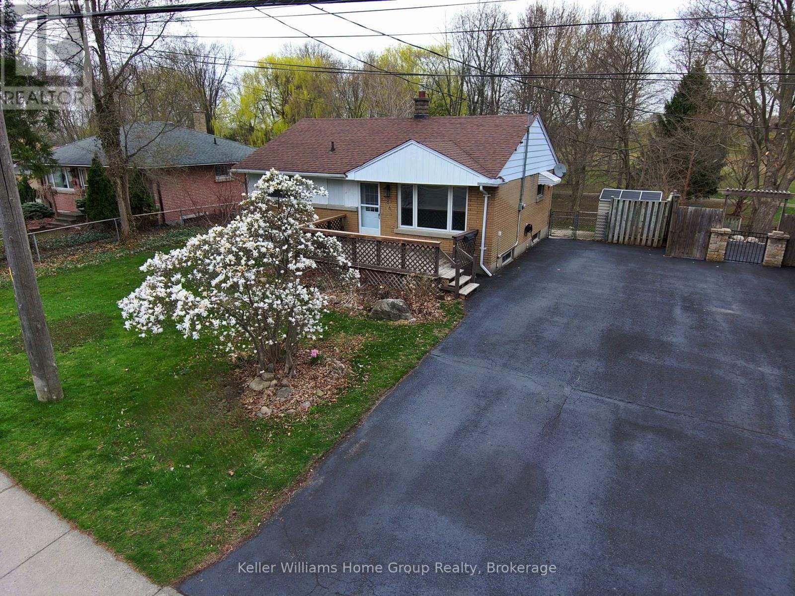 286 BROMPTON AVENUE Image 41