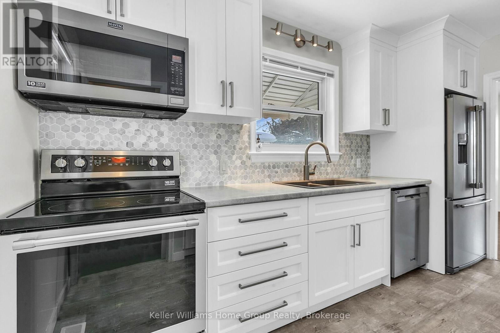 286 BROMPTON AVENUE Image 6