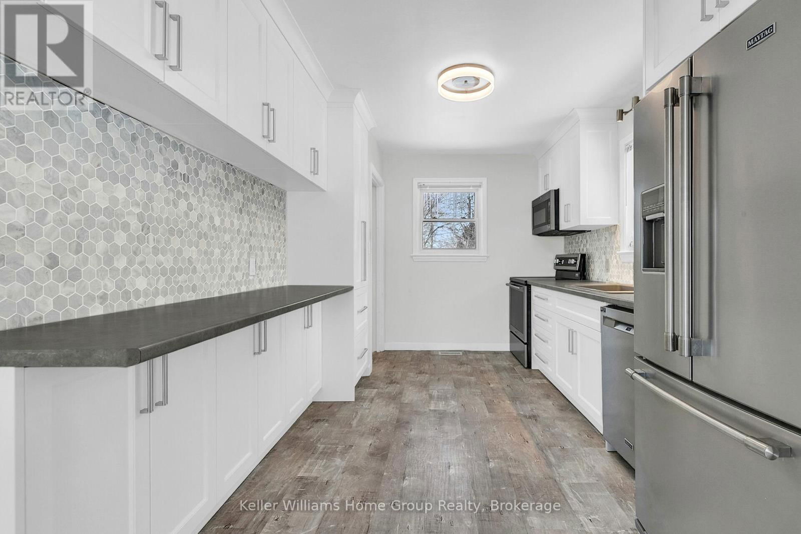 286 BROMPTON AVENUE Image 8