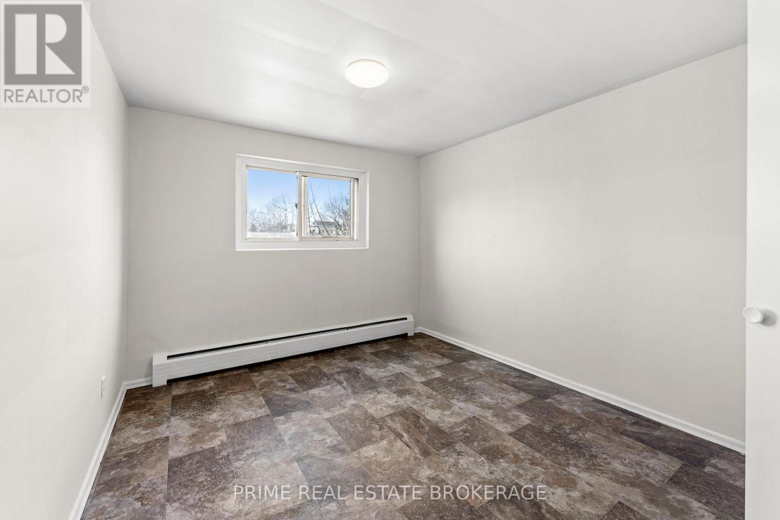 65 PRINCESS STREET WEST Image 38