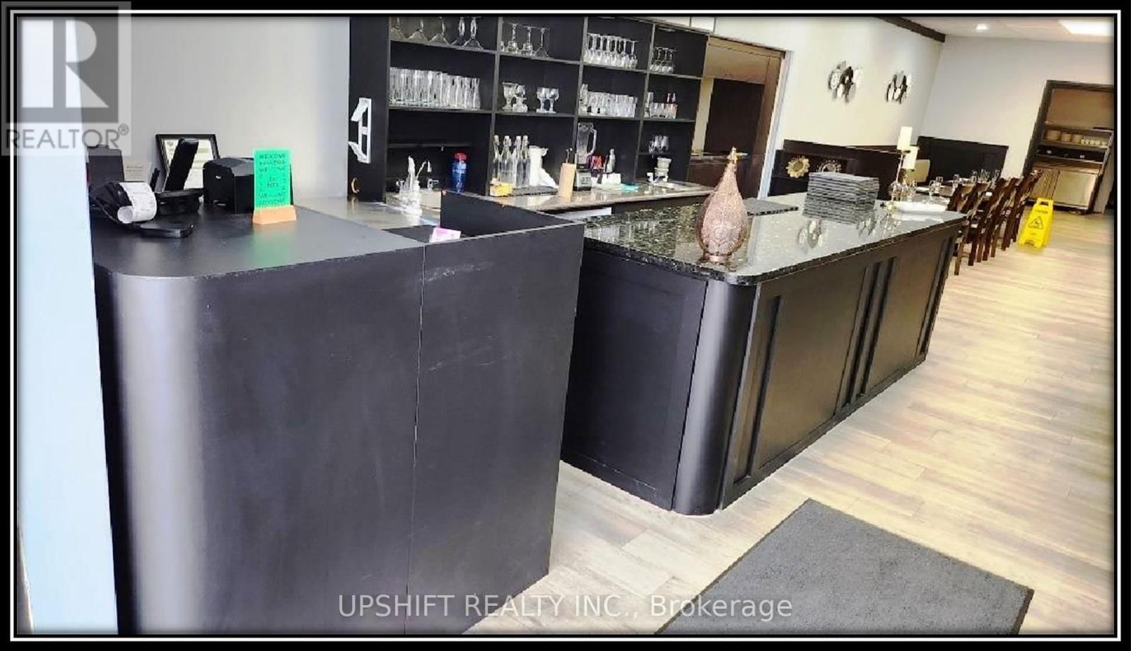 411 DUNDAS STREET Image 5