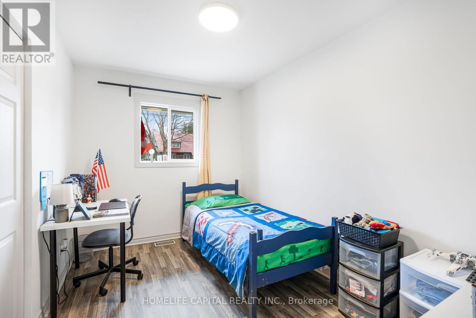 43 A NORWAY SPRUCE STREET Image 19