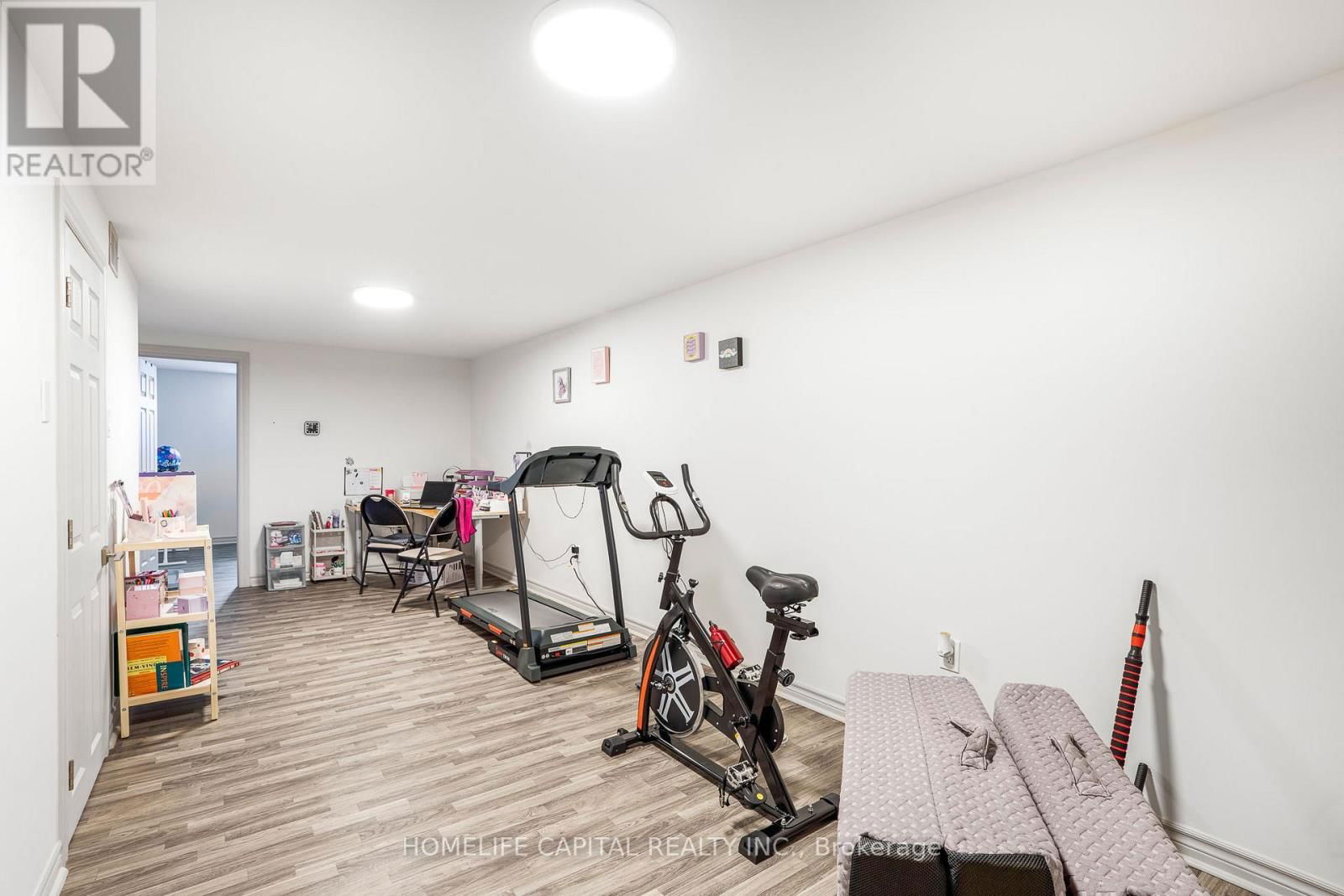 43 A NORWAY SPRUCE STREET Image 22