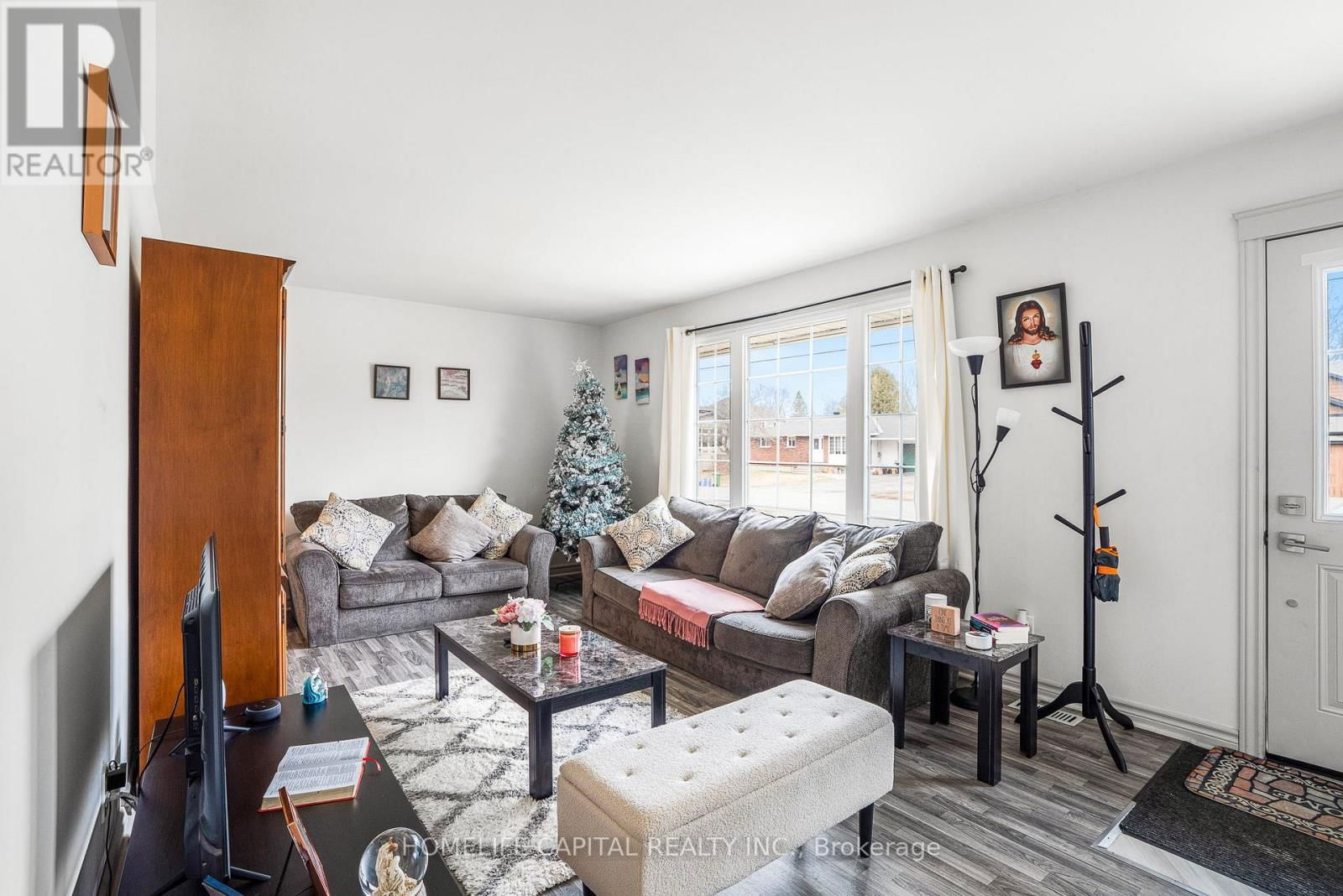 43 A NORWAY SPRUCE STREET Image 6
