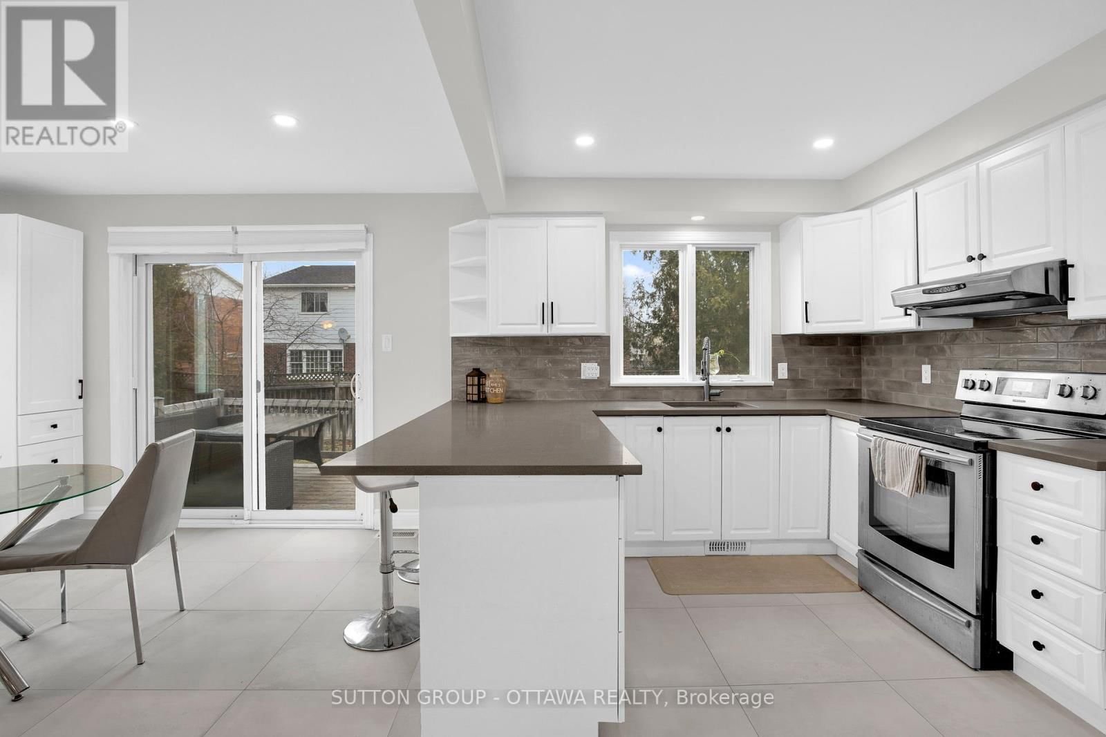 13 WEATHERWOOD CRESCENT Image 19