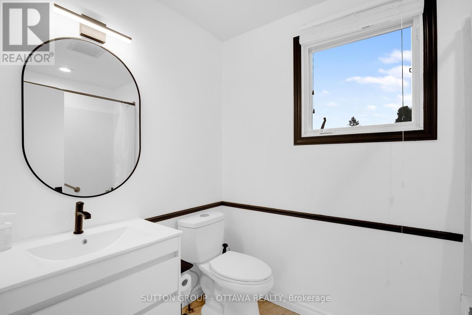 13 WEATHERWOOD CRESCENT Image 31