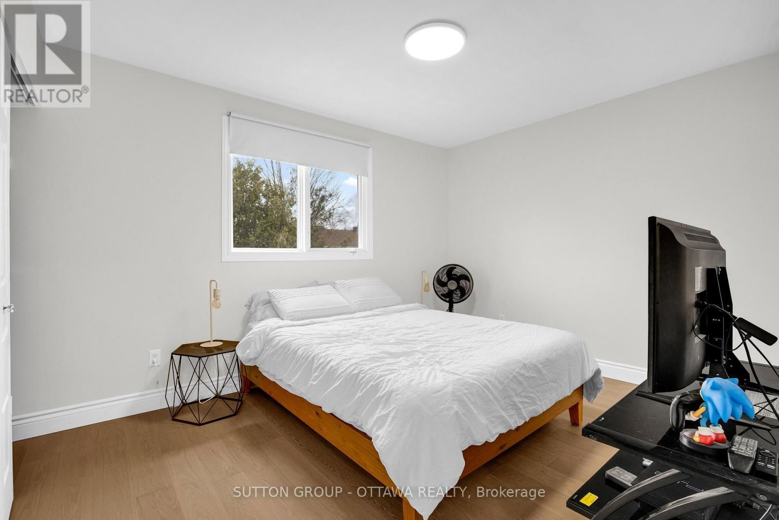 13 WEATHERWOOD CRESCENT Image 35