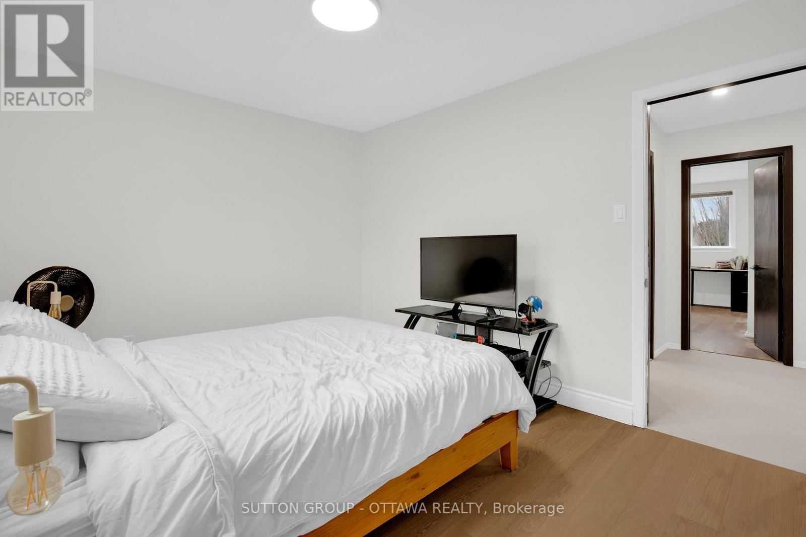 13 WEATHERWOOD CRESCENT Image 36