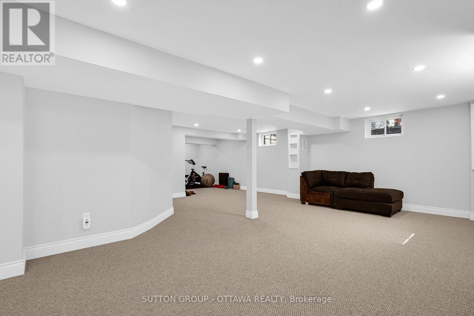 13 WEATHERWOOD CRESCENT Image 42