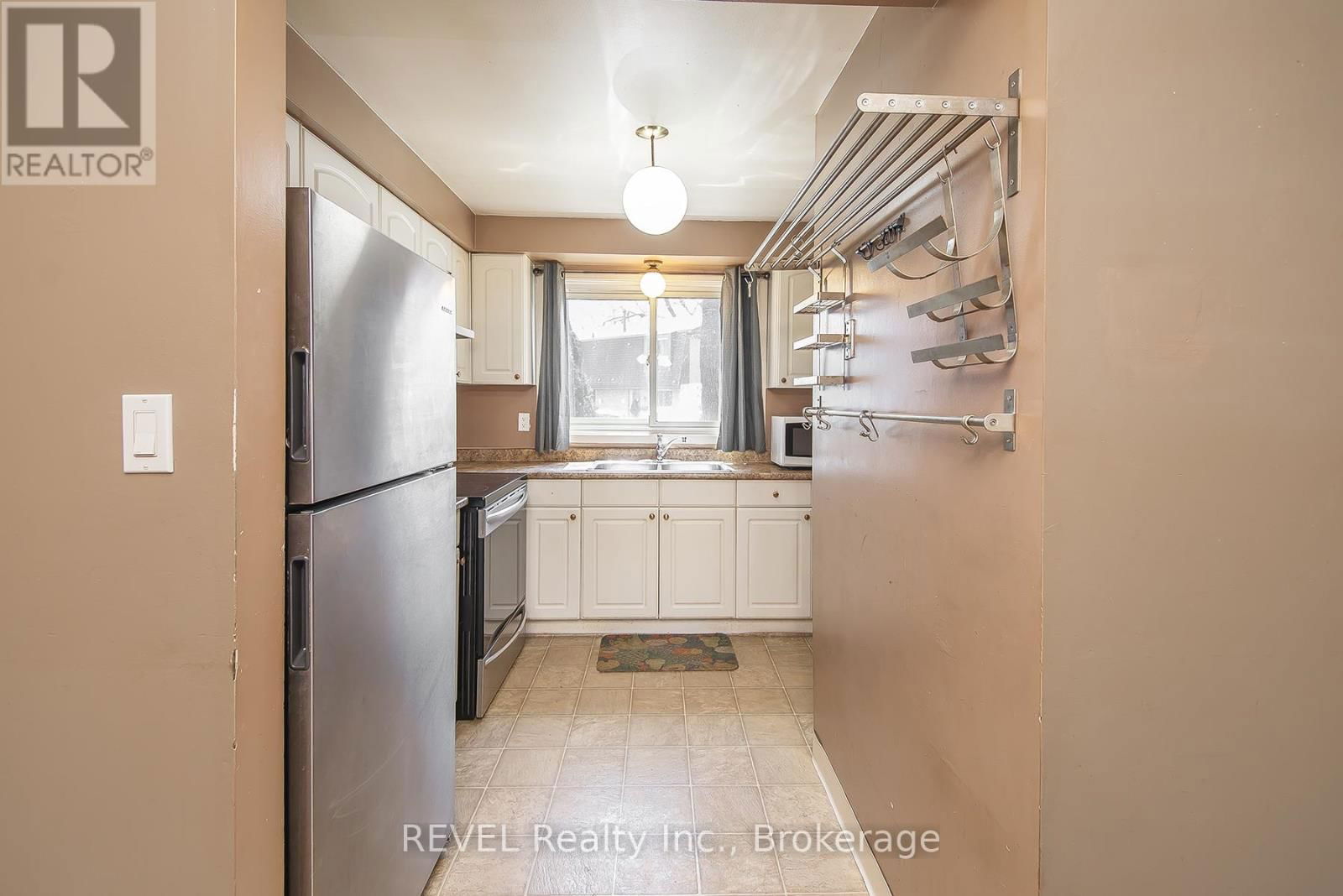 15 - 151 LINWELL ROAD Image 12