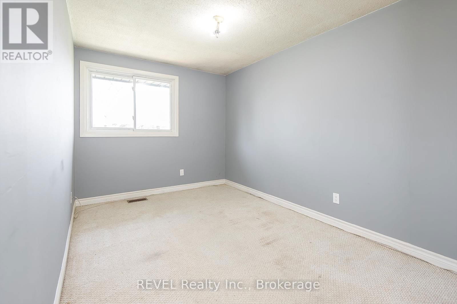 15 - 151 LINWELL ROAD Image 14